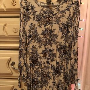 American eagle- floral dress